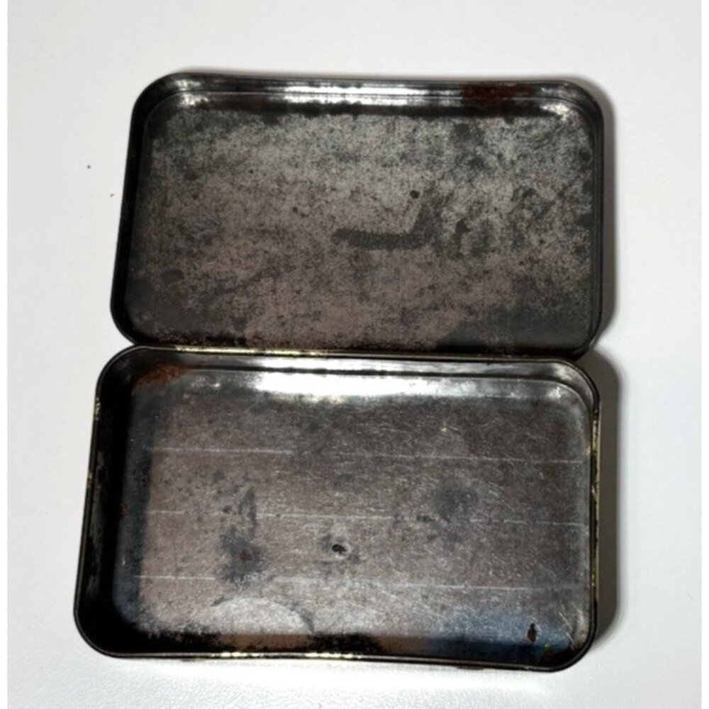 Vintage Fudge's Cough Pastilles Tin Chloroform and Ether on Ingredient List - Picture 7 of 8